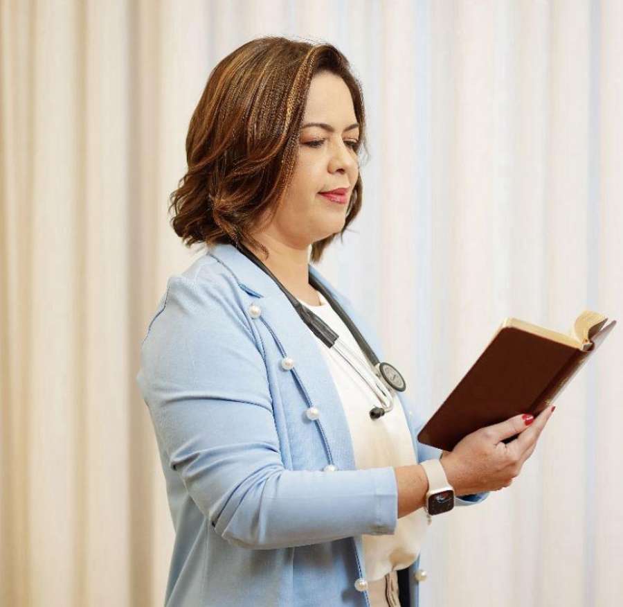 Dra. Valéria de Lima Reis Lobo