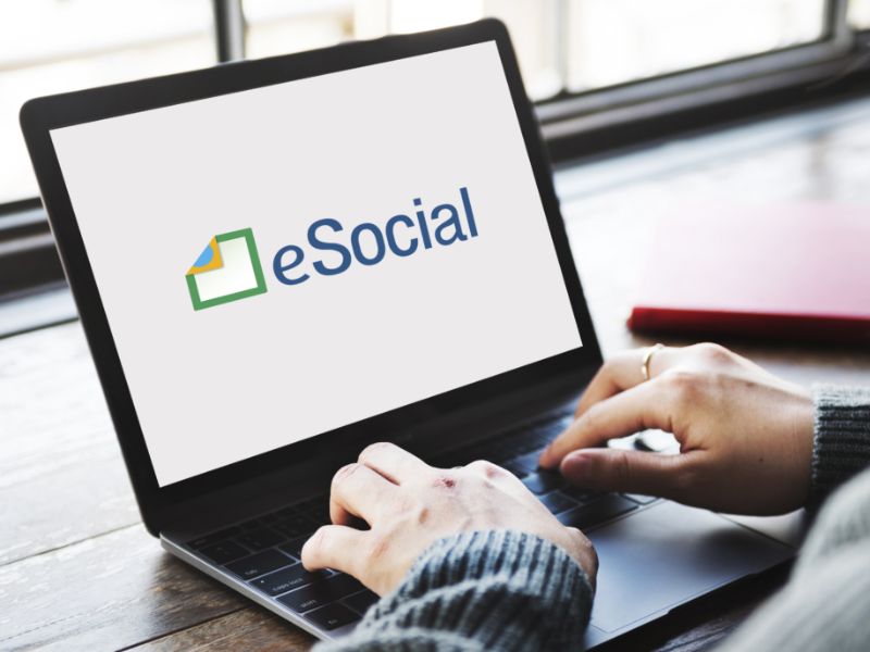 eSocial SST — Envio de Eventos e Gestão de Inconsistências