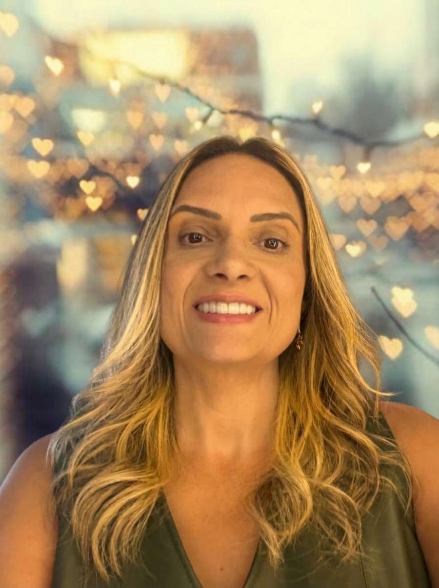 Dra. Elizziane Vieira de Souza Monteiro